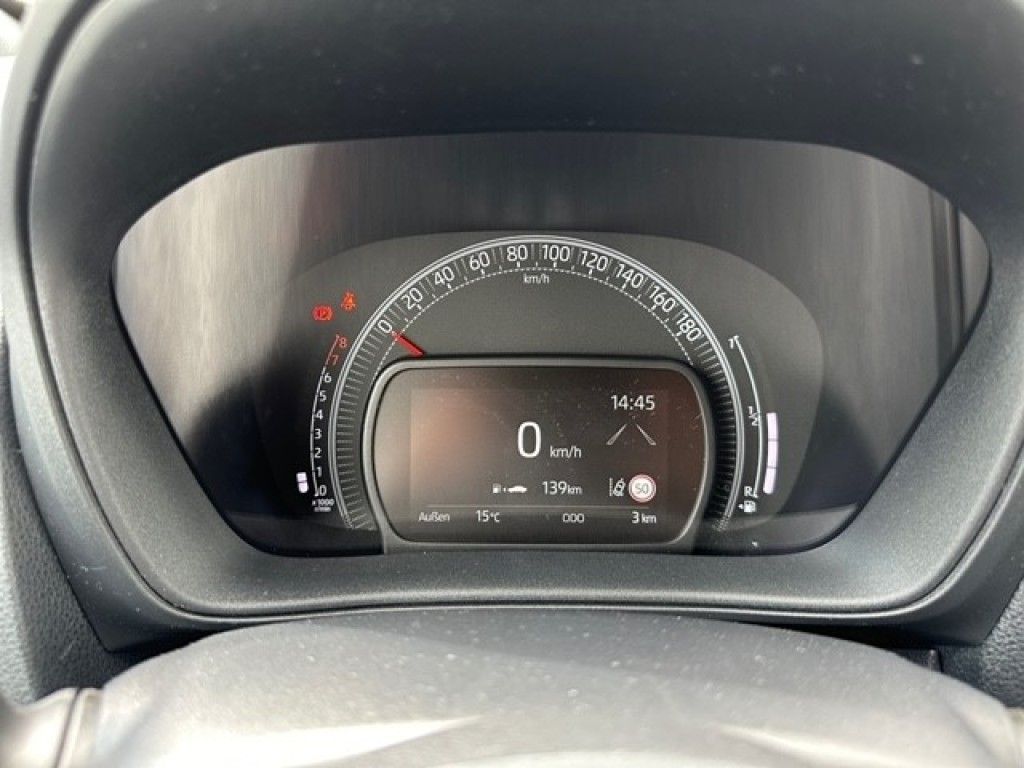 Foto 1 - Toyota Aygo X Business Edition, Schneeweiß