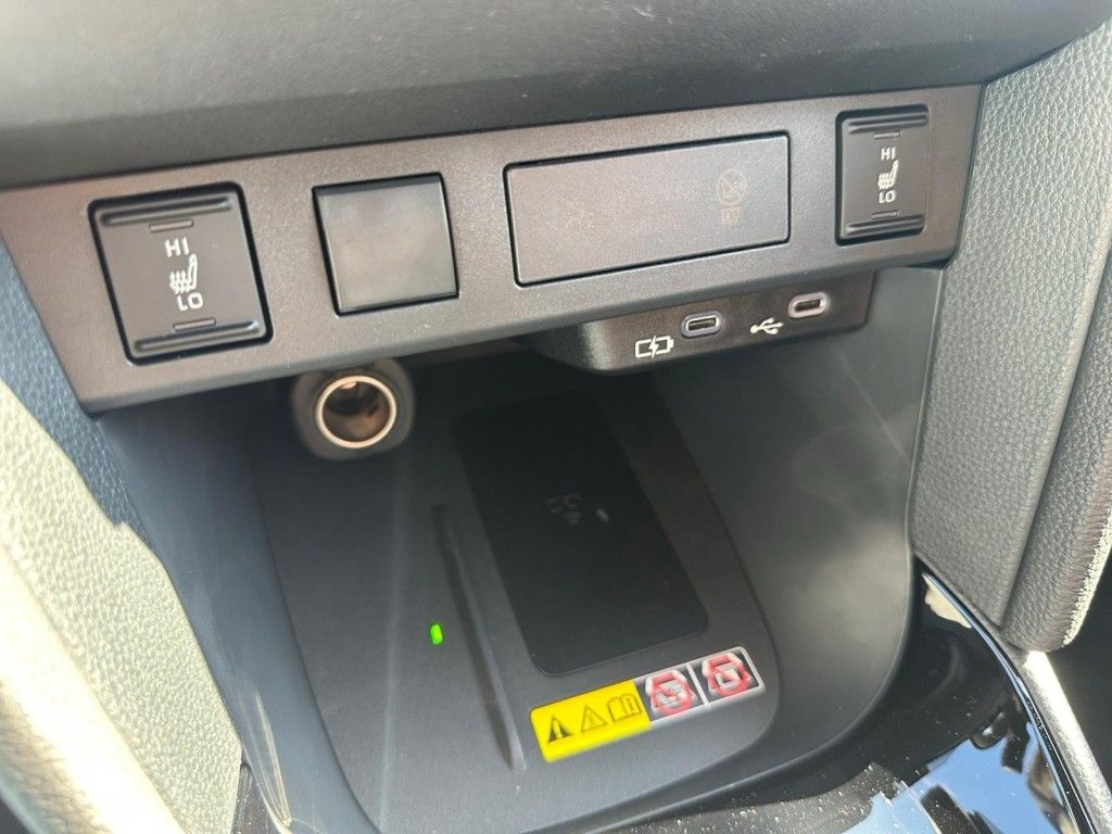 Foto 1 - Yaris Cross Hybrid 130 1.5 VVT-i Teamplayer (XPB1), Karminarot Metallic