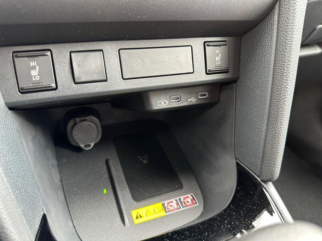 Foto 1 - Toyota Yaris Cross Hybrid 130 1.5 VVT-i Teamplayer (XPB1), Marlingrau Metallic
