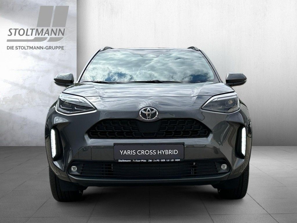 Foto 1 - Toyota Yaris Cross Hybrid 130 1.5 VVT-i Teamplayer (XPB1), Marlingrau Metallic